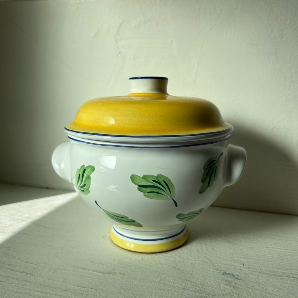 Herend Covered Vegetable Serving Dish - Crispin- Elizabeth Barrett Roache - 1993